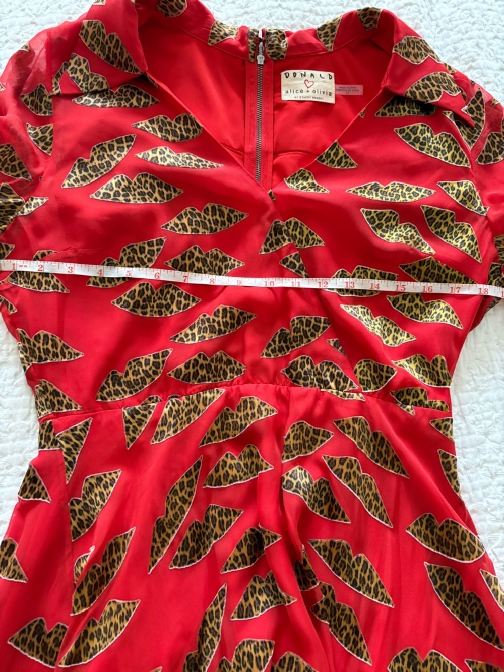 ALICE + OLIVIA x Donald Robertson Catina Faux-Wrap Cheetah Lips Dress sz 12 - Picture 11 of 13